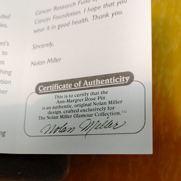 ANN MARGARET ROSE BROOCH BY NOLAN MILLER GLAMOUR COLLECTION - Picture 8 of 8